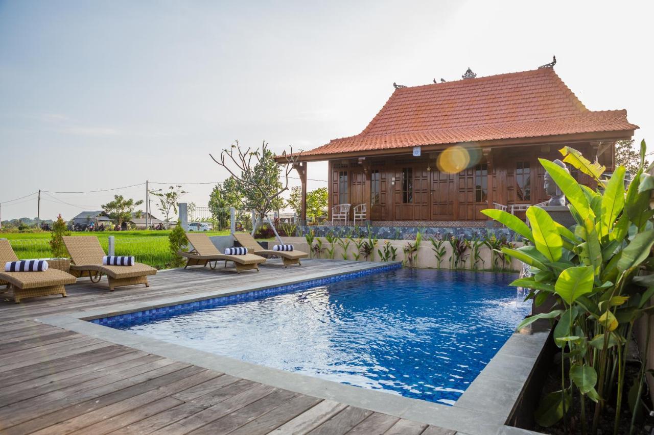 Victory Munggu Hotel Canggu Екстериор снимка