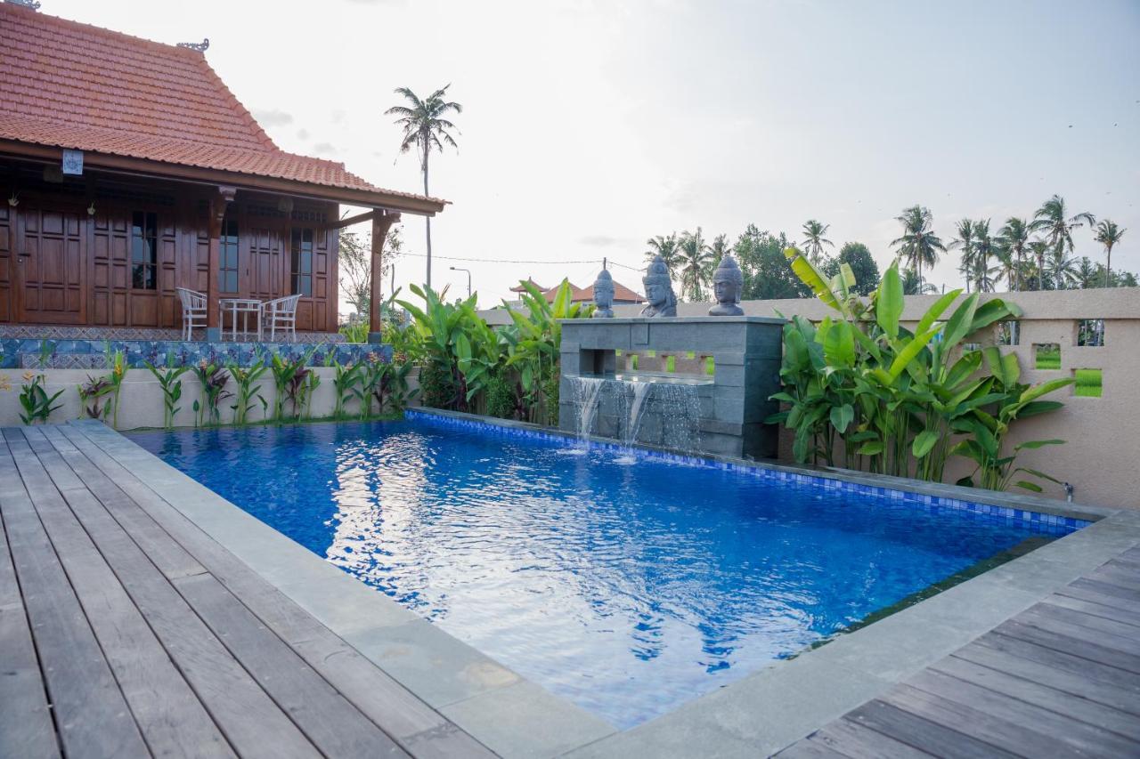 Victory Munggu Hotel Canggu Екстериор снимка