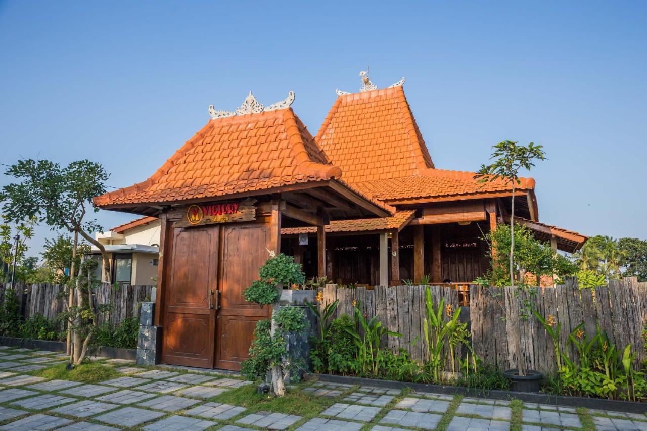 Victory Munggu Hotel Canggu Екстериор снимка
