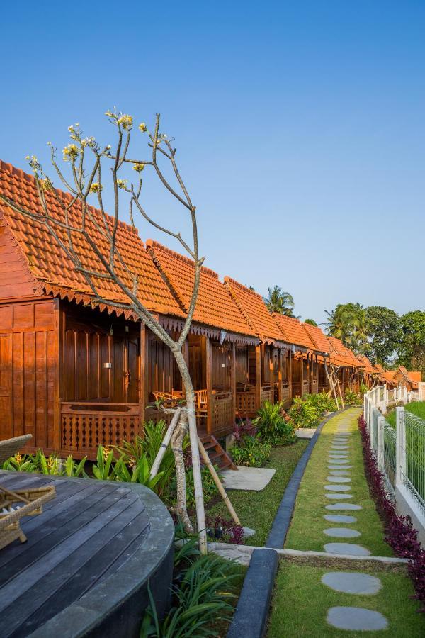 Victory Munggu Hotel Canggu Екстериор снимка